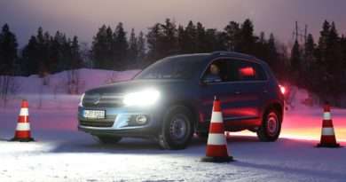 ADAC Winterreifentest 2017: Teuer ist nicht immer besser ADAC Winterreifentest 2017