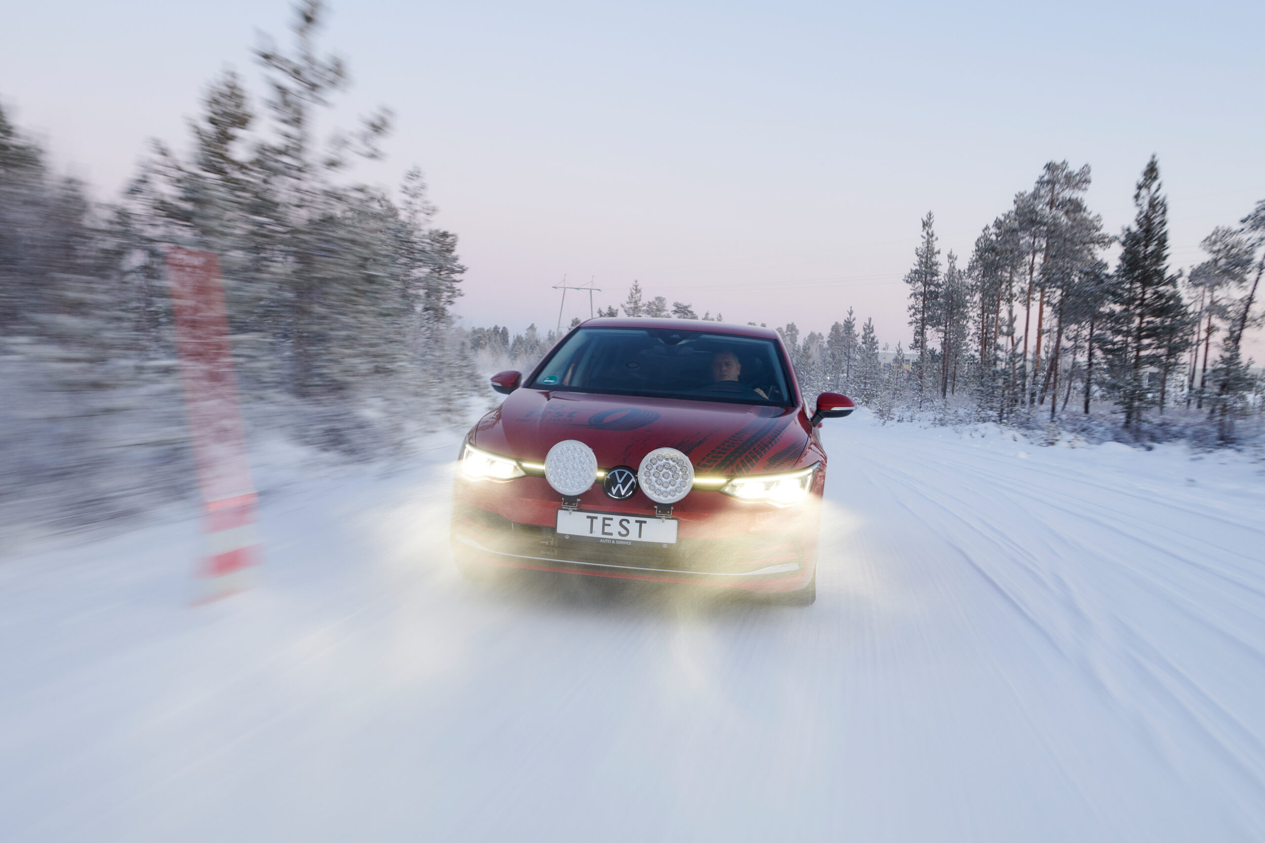 ADAC Winterreifentest 205. Quelle: ©ADAC/Marc Wittkowski